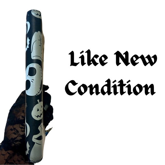 Tim Burton’s Nightmare Before Christmas L-Zip Wallet - 8x4 - Like New - Picture 6 of 7